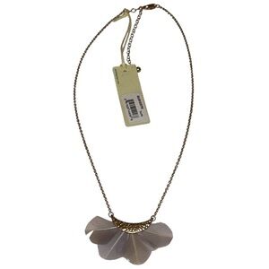 Bay Sky feather Fan with hammered gold tone necklace